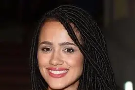 娜塔莉·伊曼纽尔：艺术女神的绝美写真展图片