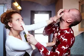 为何有的人打架时会心跳加速、身体不自主地颤抖？这种心理正常吗图片