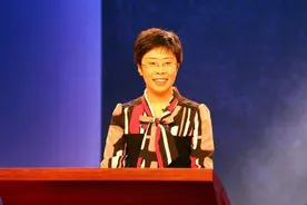 《百家讲坛》文化明星现状：有人被抵制，有人去世，2人至今红火图片