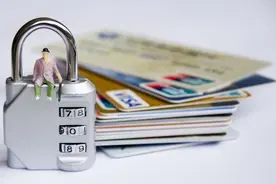 银行卡长期不用，要注销吗？银行人员告诉你，注销卡的最佳方法图片