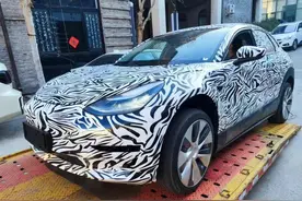 传说中的Model Q现真身？特斯拉准备一卷到底！图片