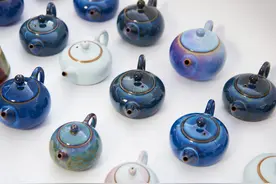 俗语说“男怕三更穿靴，女怕正午戴帽”到底是什么意思呢？图片