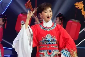 主持人庞晓戈对《梨园春》的初衷是好的，只不过后来走偏了图片