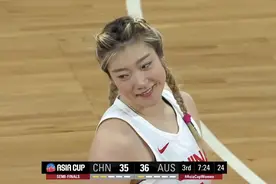 怎能不爱？杨力维受伤后李梦第一时间冲上去，单膝跪倒在她的身边图片