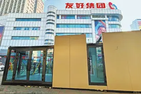 进商圈 进街区，装配式公厕亮相街头图片