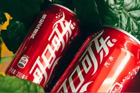 为何“可乐”厂家从不弄开盖有奖的活动，看完你就懂了图片