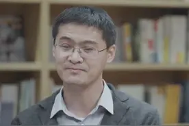 罗翔，又挨骂了！网友们骂得一次比一次难听图片