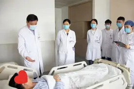 17岁小伙运动后血尿不在意，拖成肾病图片