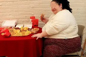 重庆杀妻案：丈夫为娶情人，雇大厨催肥妻子，让妻子在甜蜜中死去图片