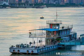 人在武汉江边，你登过几个码头？图片