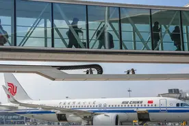 航班加密 换飞“大”机型 成都直飞新加坡“热热热”图片