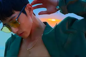 李洙赫的禁欲感太绝了！10位斯文霸总眼镜欧巴图片