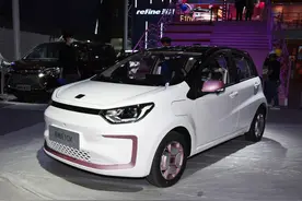 电池终身质保，造型呆萌，3.99万起，带你看大众版“宏光MINIEV”图片
