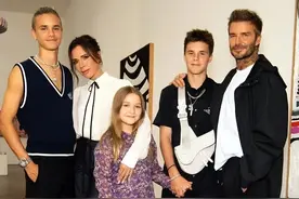 恭喜！贝克汉姆20岁儿子签约英超球队，高1米9帅气，女友身材傲人图片