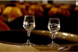 白酒多少度最好？行家终于给出明确答案，建议爱喝酒的人搞清楚图片