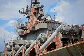 中国想买的这艘万吨巡洋舰，在乌克兰烂成了废铁图片