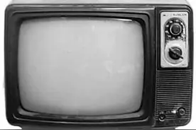 农村八十年代的老物件“飞跃牌”黑白电视机，见过且看过的举手图片