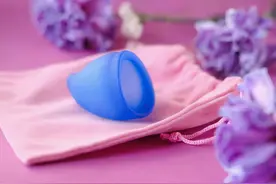 月经杯：进阶的月经产品，如何把它放进体内？看医生怎么说图片