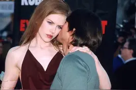 澳国宝女神惨遇“邪教主”阿汤哥？情路坎坷，成名暴富遇真爱超甜图片