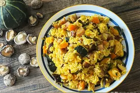 剩米饭别总用鸡蛋炒了，南瓜香菇来搭配，比蛋炒饭更好吃图片