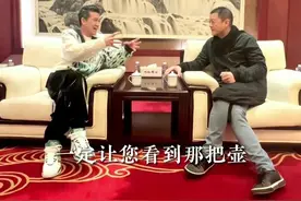 杨子李亚鹏伪联播风面基，网友吐槽：他俩一起过算了，放过女明星图片