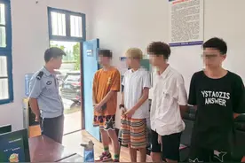 治河渡镇：严抓“小黄车”超载 护航青少年出行图片