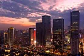 成都12市属国企工资水平揭露！金融行业最高图片