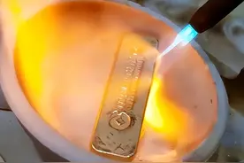 在银行买金条，再去金店打成金镯子，这样做真的靠谱吗？图片