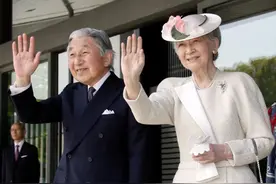 日本明仁天皇心衰急救，曾在任上公布癌症病情图片