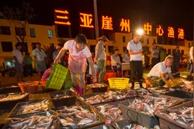 海南疫情疑由境外鱼货交易引入：知情人称，有渔民违规出海，收购外籍船只渔获转销国内，疫情下生意更好图片