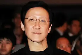 被人遗忘的电影大亨向华胜：独宠张敏9年，64岁病逝无子女送终图片