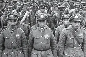 国民党军队的军饷情况：军长，师长，团长分别能领多少大洋？图片