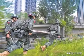 解放军报刊发：《铁心向党 初心如磐——武警河北总队秦皇岛支队学习党的二十大报告强信念铸忠诚担使命》图片