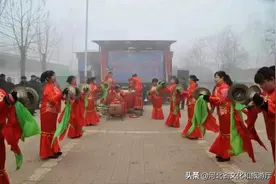 战鼓声声震天响，百年古乐有传承图片