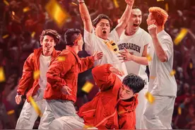 黄渤、王一博主演的《热烈》票房突破5亿元大关 豆瓣评分7.4图片