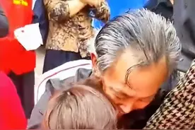 信阳女子被拐30年后回家！8岁时被继父带走，再见已是3位孩子的母亲图片