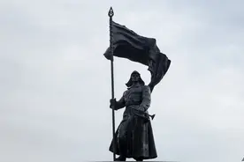 俄国十月革命：翻开历史的一页图片