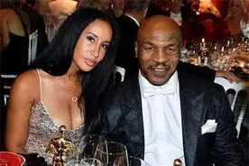 97年泰森出狱后娶女粉丝，5年后妻子提出离婚：泰森私生活太混乱图片