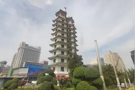 郑州地标建筑二七纪念塔的来历，怎么参观？图片