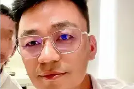 王宝强形象大变、王嘉尔跪拜粉丝、徐冬冬怼人，是人设还是耿直？图片