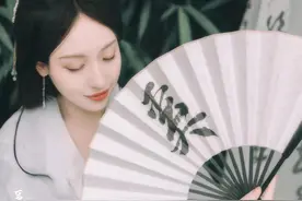 故事：成婚三载未得一子，家宴上婆母牵一俏女子，当众给夫君纳妾图片