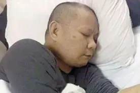 重庆一足浴店老板，给百位员工买江景豪宅，破产后员工众筹救他图片