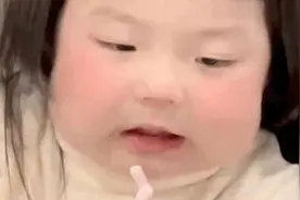 表情包 | 我什么都不知道 除非你请我吃饭图片