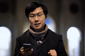 对话魔性走红的南京小伙潘周聃：我并不“跩”，不介意网友“玩梗”图片