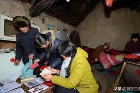 农村低保户福分来了，低保标准，每月每人分别提高到722元、542元图片