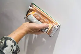 墙面翻新的基本步骤和注意事项图片