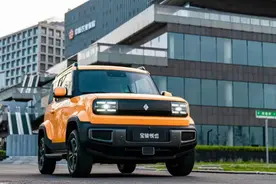 五菱又出神车！外观酷似吉姆尼，车尾戴上“iwatch”，个性智能图片