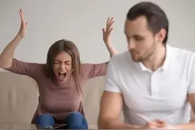 农村中，大多数的女人都有一个通病，娘家人是亲人夫家的人是仇人图片