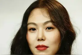 金敏喜：号称“男神收割机”，却爱上大22岁的已婚导演，名声尽毁图片