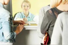 丢了东西，可以要求自己查看监控吗？图片